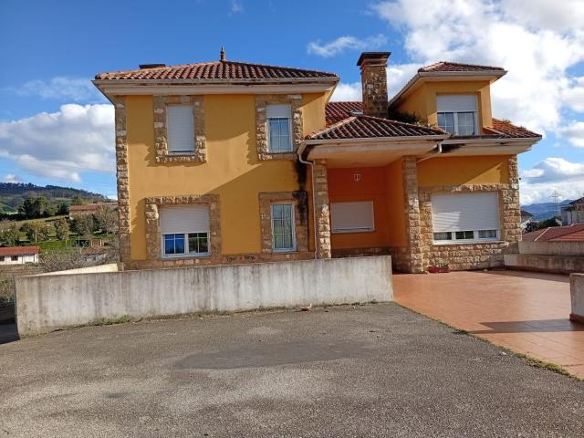 Casa en venta en Candamo, Entelosríos