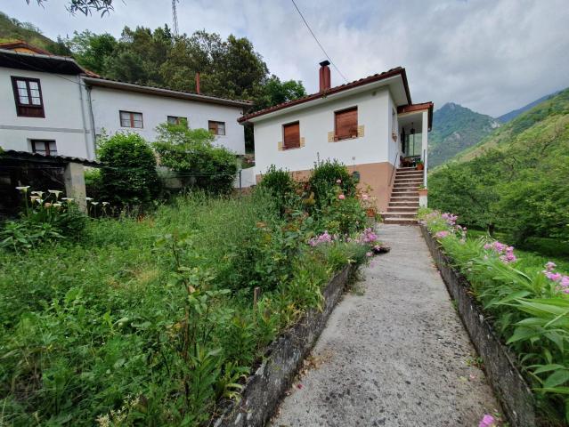 Casa en venta en Belmonte De Miranda