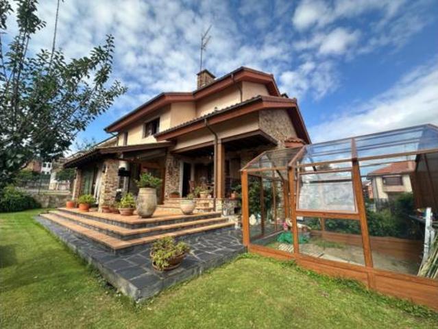 Casa en venta en Avilés, Valgranda