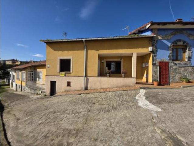 Casa en venta en Avilés, Asturias