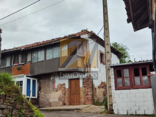 Casa en venta en Piqueros, Avilés
