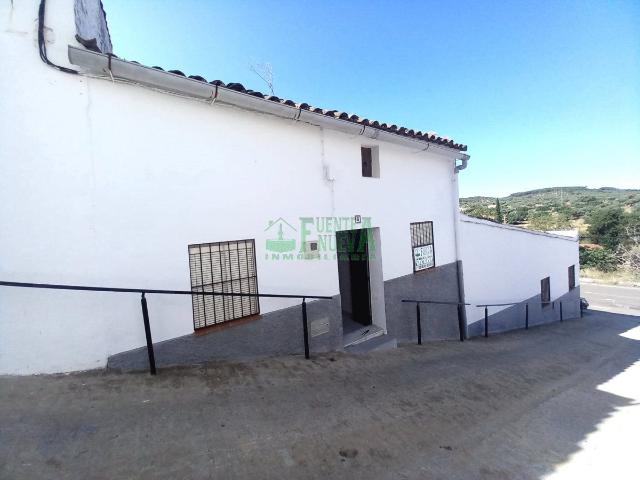 Casa en venta en Segura De León, Extremadura