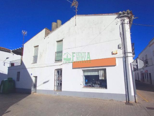 Casa en venta en Fuentes De León, Extremadura