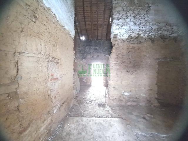 Casa en venta en Segura De León, Extremadura