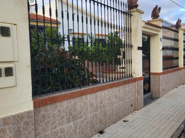 Casa en venta en Granja De Torrehermosa, Extremadura