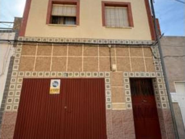 Casa en venta en Cerro de Reyes, Tierra de Badajoz