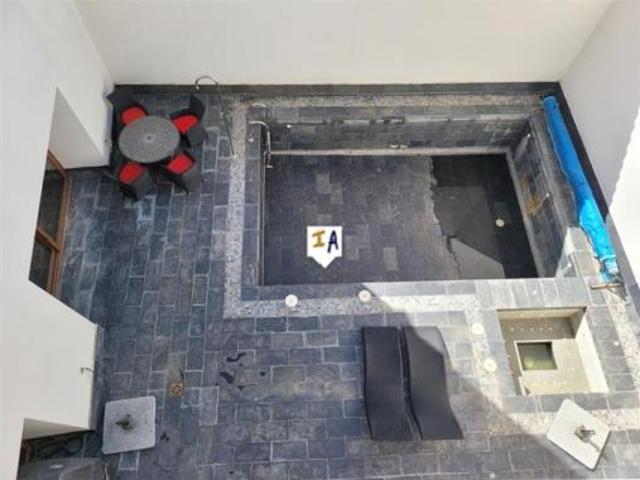 Casa en venta en Badolatosa, Andalucía