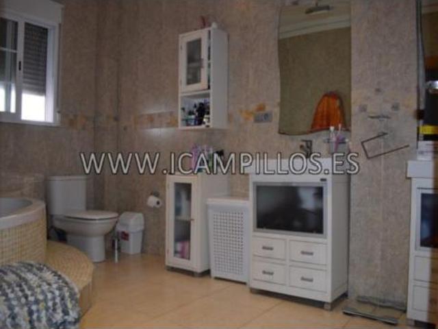 Casa en venta en Albendín, Baena