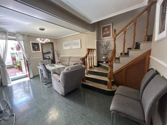 Casa en venta en Baena, Andalucía