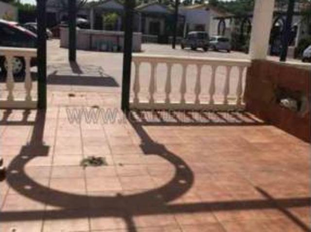 Casa en venta en Baena, Andalucía