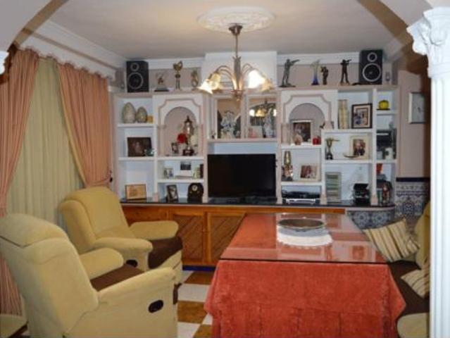 Casa en venta en Baena