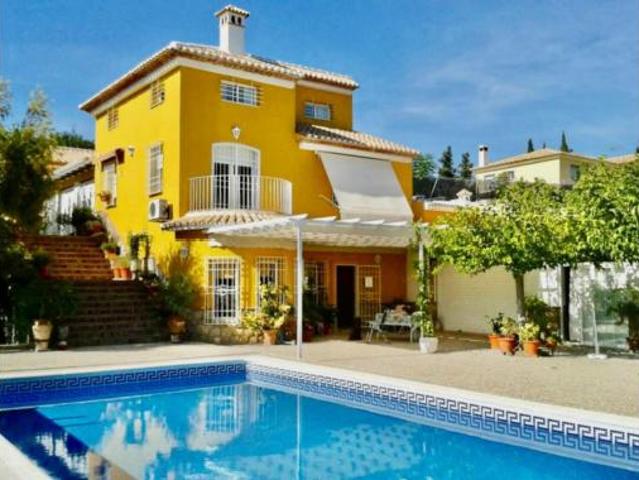 Casa en venta en Baena