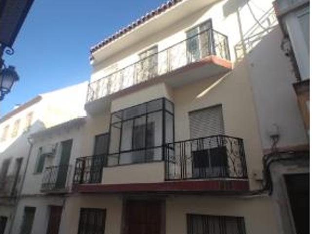 Casa en venta en Baena