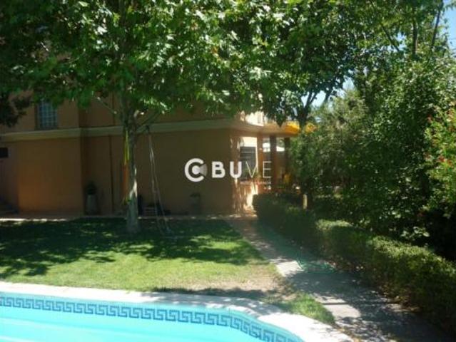 Casa en venta en Baeza, Andalucía