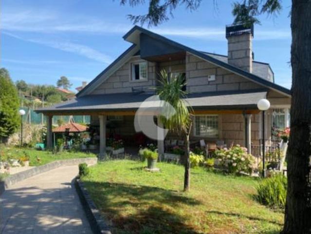 Casa en venta en Barbadás, Ourense
