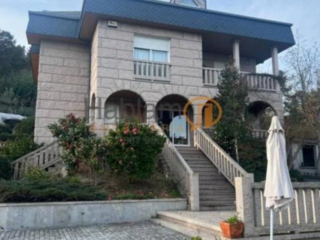 Casa en venta en Barbadás, San Amaro