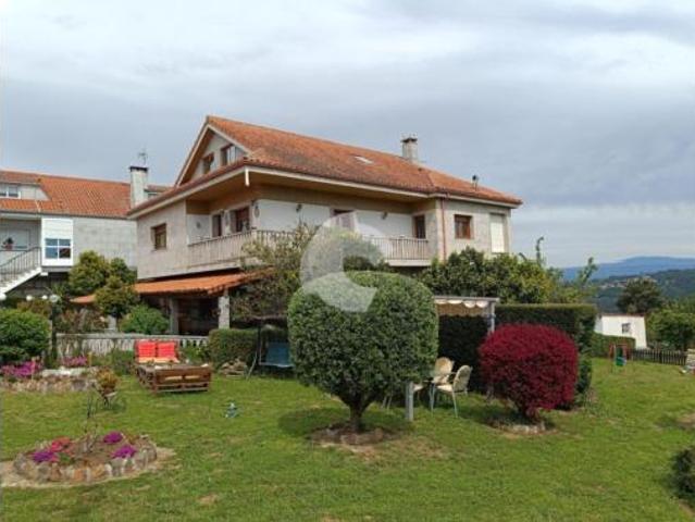 Casa en venta en Sobrado do Bispo, Barbadás