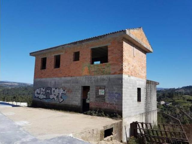 Casa en venta en Barbadás, A Moura