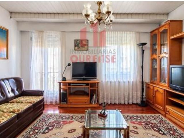 Casa en venta en Bentraces, Barbadás
