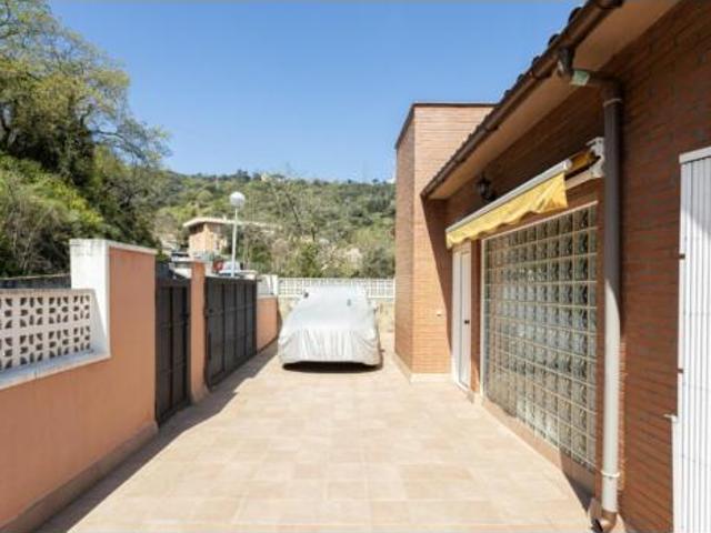 Casa en venta en Sant Genís dels Agudells, Barcelona