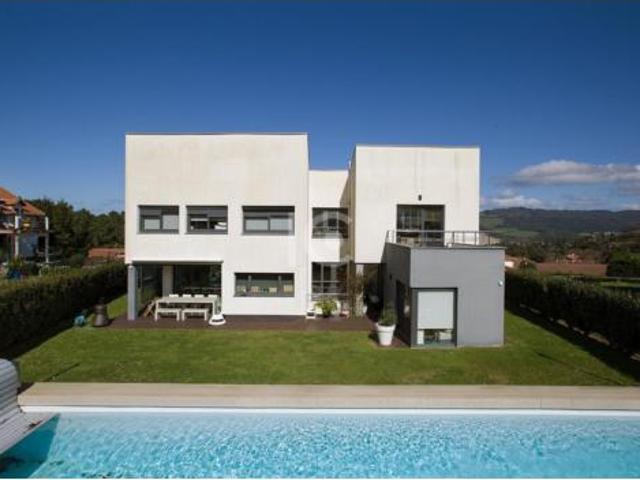 Casa en venta en Barrika, Guipúzcoa