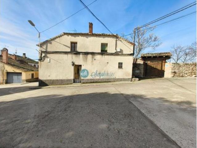 Casa en venta en Sexmo de San Lorenzo, Basardilla