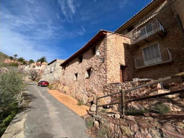 Casa en venta en l'Alt Palància, Valencia
