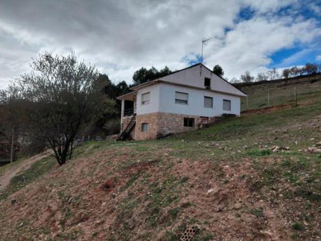 Casa en venta en Belmonte De Tajo, Madrid