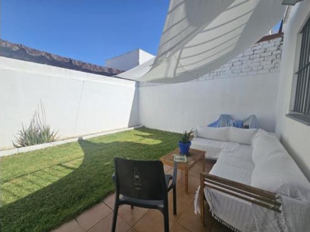 Casa en venta en Benacazón, Andalucía
