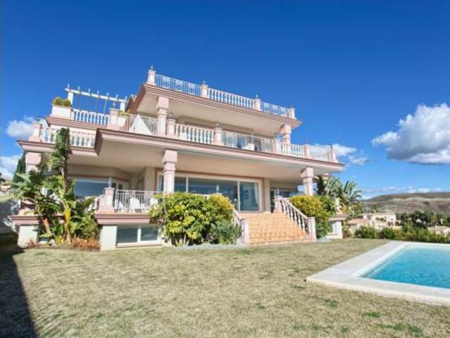 Casa en venta en La Alquería-El Paraíso, Costa del Sol Occidental