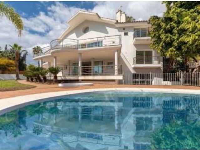 Casa en venta en Benahavís, Málaga