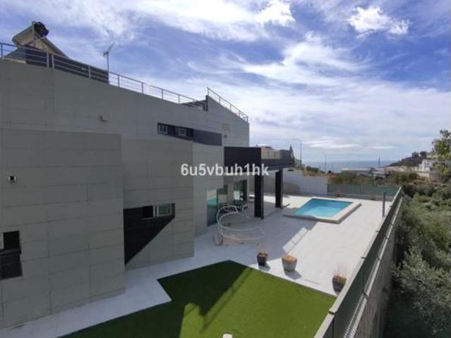 Casa en venta en Torrequebrada, Costa del Sol Occidental