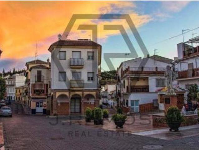 Casa en venta en Benamocarra