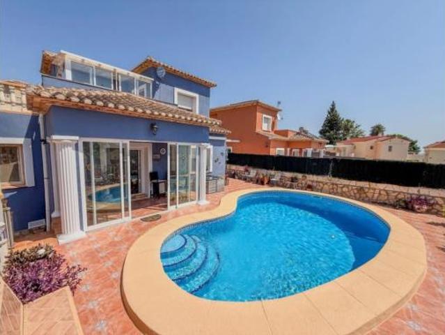 Casa en venta en Beniarbeig