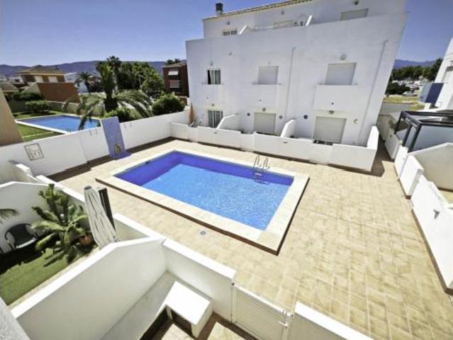 Casa en venta en Beniarbeig