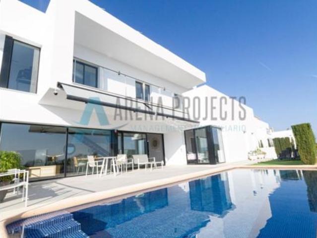 Casa en venta en Beniarbeig