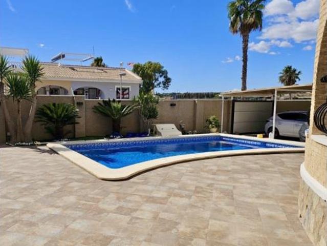 Casa en venta en Urbanización Monteazul, el Baix Segura / La Vega Baja