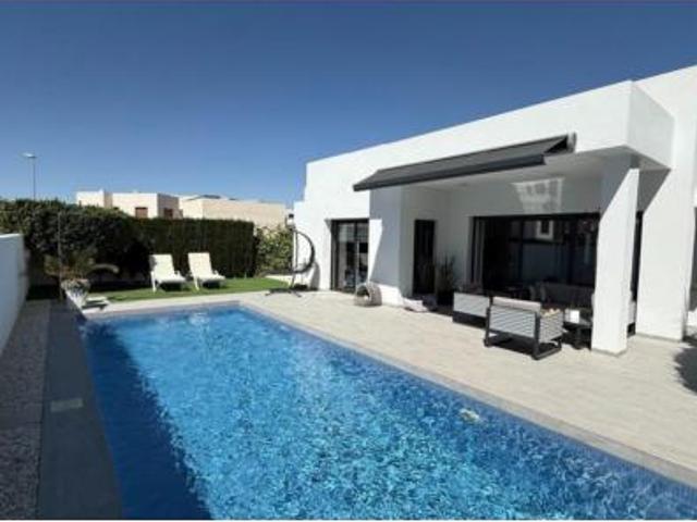 Casa en venta en Benijófar, Valencia
