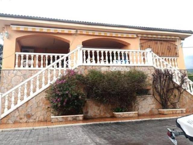 Casa en venta en el Comtat, Valencia