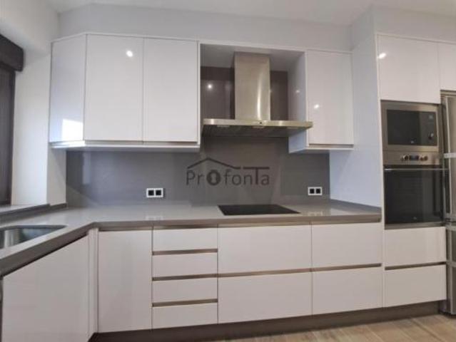 Casa en venta en Ribeira, Betanzos