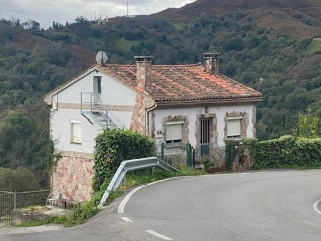 Casa en venta en Bimenes, Asturias