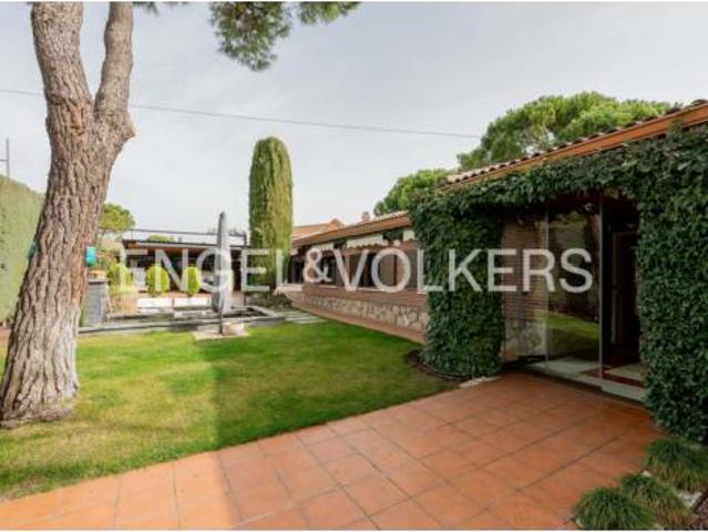 Casa en venta en Viñas Viejas, Boadilla Del Monte