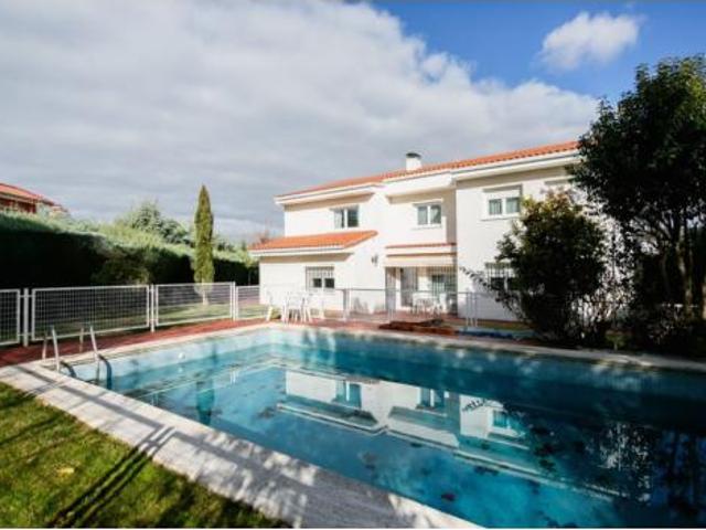 Casa en venta en Viñas Viejas, Boadilla Del Monte