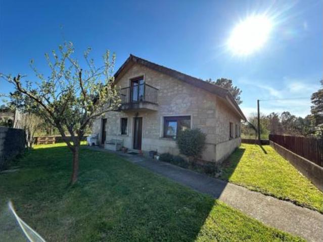 Casa en venta en Boiro, A Barbanza