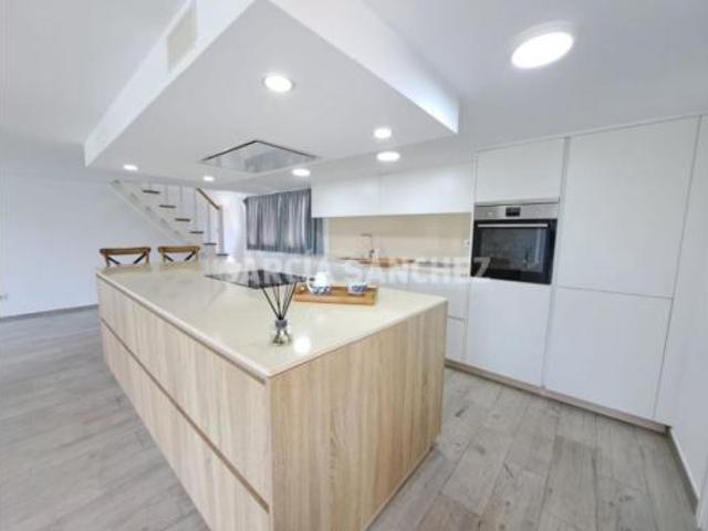 Casa en venta en Cariño, A Barbanza