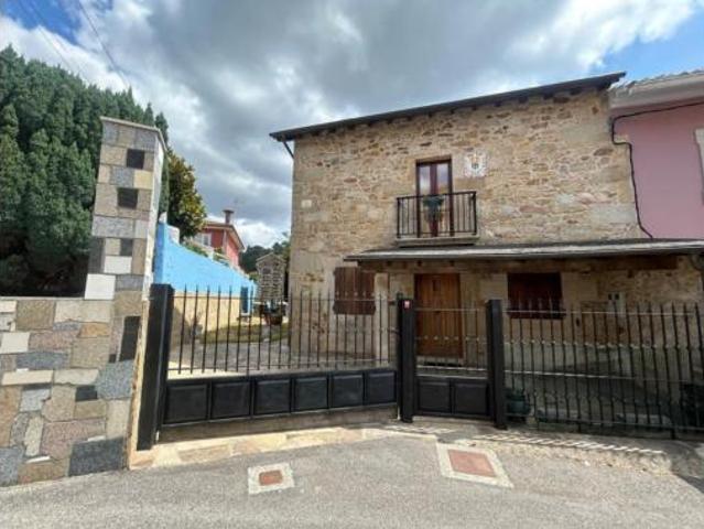Casa en venta en Boiro, A Barbanza