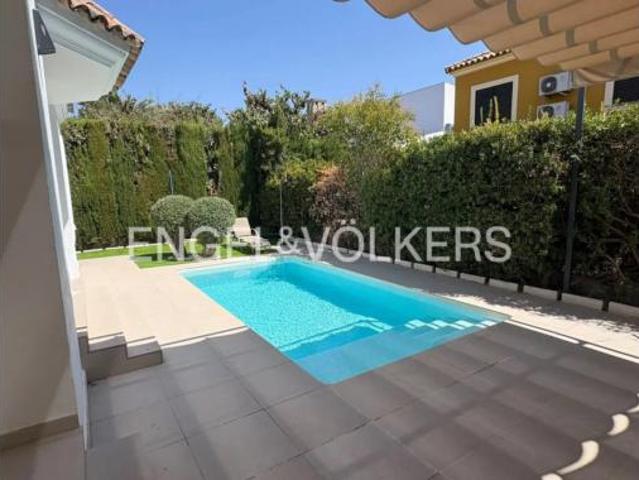 Casa en venta en Urbanización El Zaudín, Bormujos