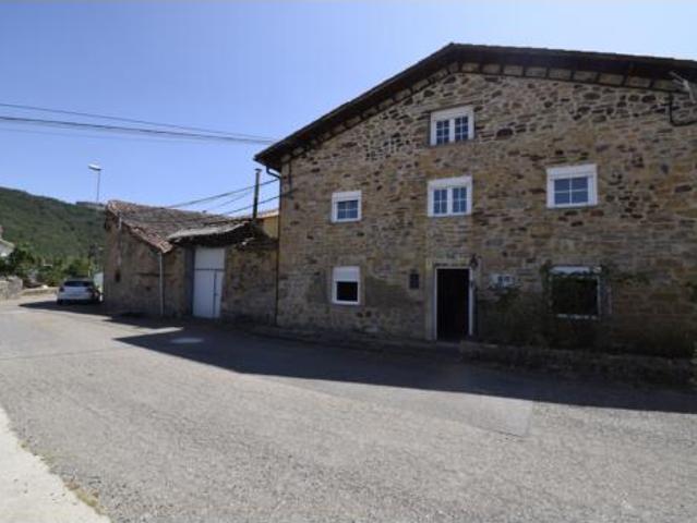 Casa en venta en Boñar, Castilla y León