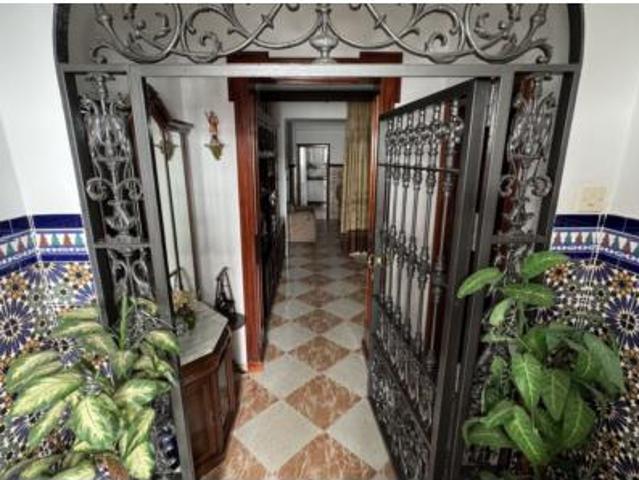 Casa en venta en Brenes, Andalucía