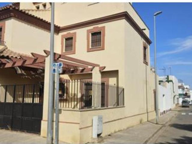 Casa en venta en Brenes, Andalucía